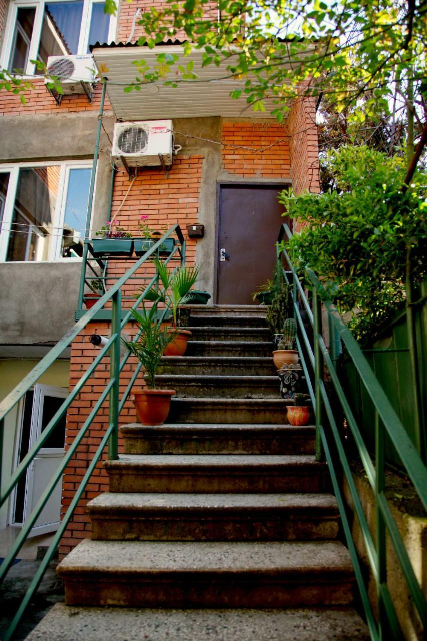 Guesthouse Different Τυφλίδα Εξωτερικό φωτογραφία